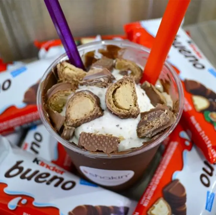 Kinder Bueno Sundae