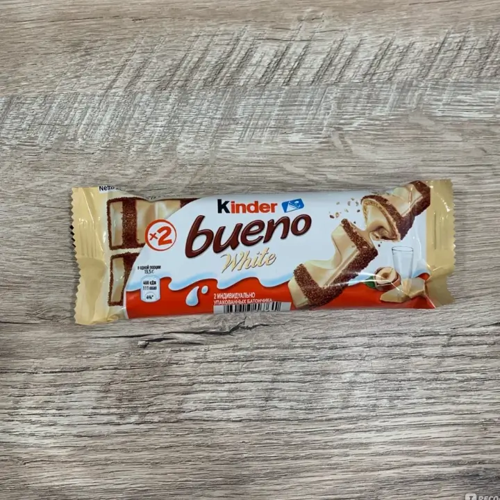 White Kinder Bueno Waffle