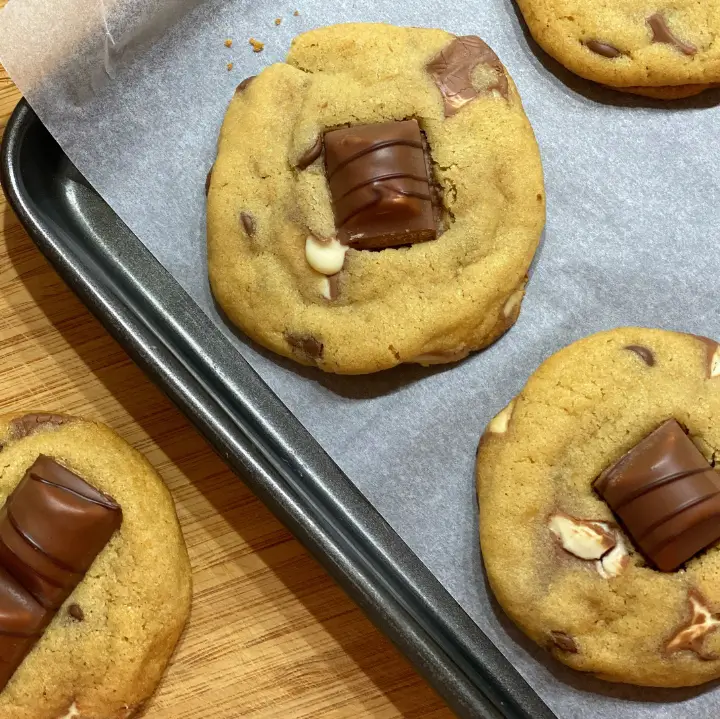 Kinder Bueno Cookie Dough