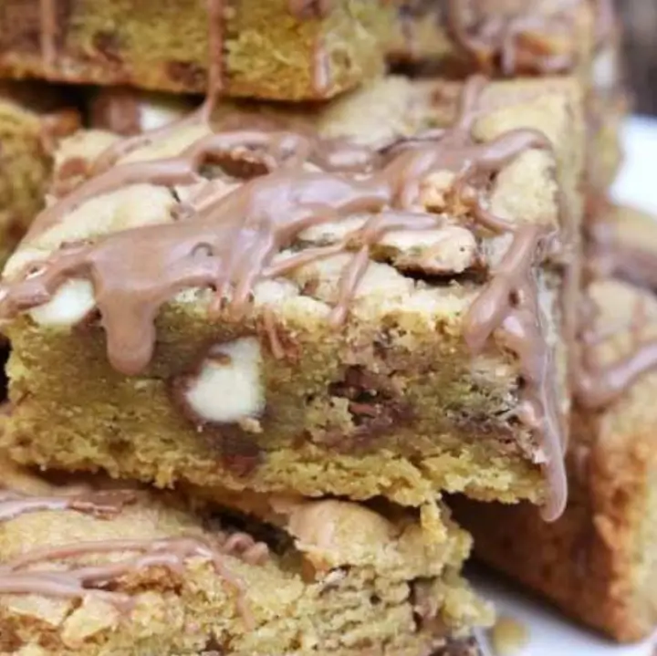 White Kinder Bueno Cookie Dough